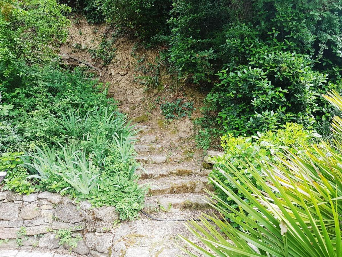 Les Acanthes Lauris Exterior photo